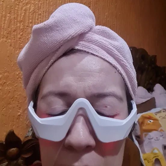 Eye Massager Device for Eye Relaxation & Puffiness Relief - Liwiza12